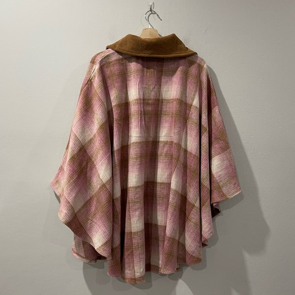 NWOT Free People Woodstock Brushed Blush Combo Plaid Poncho Pockets - Picture 3 of 7